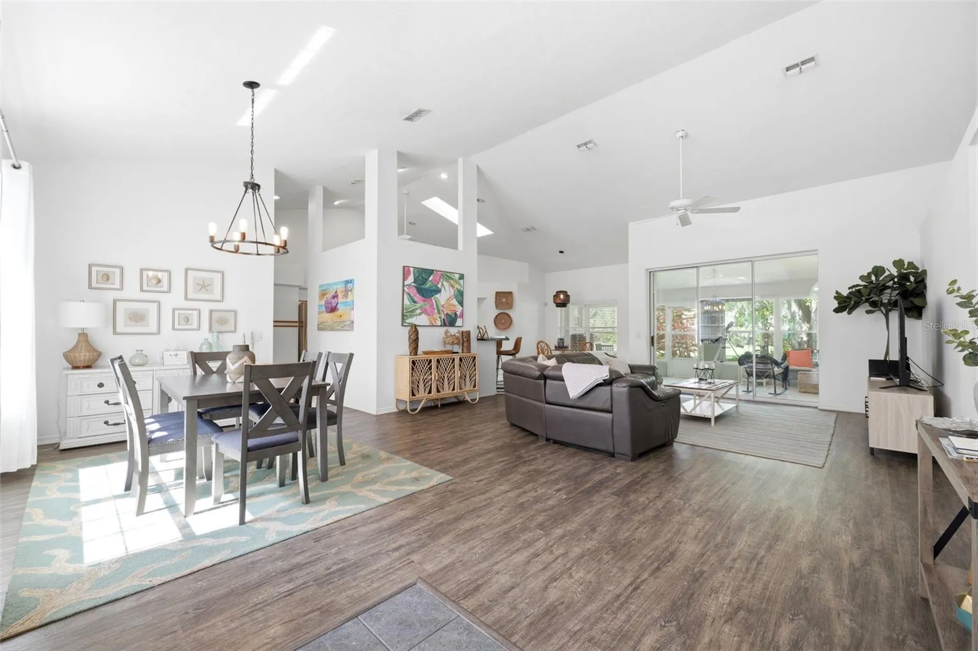 240 N Country Club Drive Crystal River FL 34429
