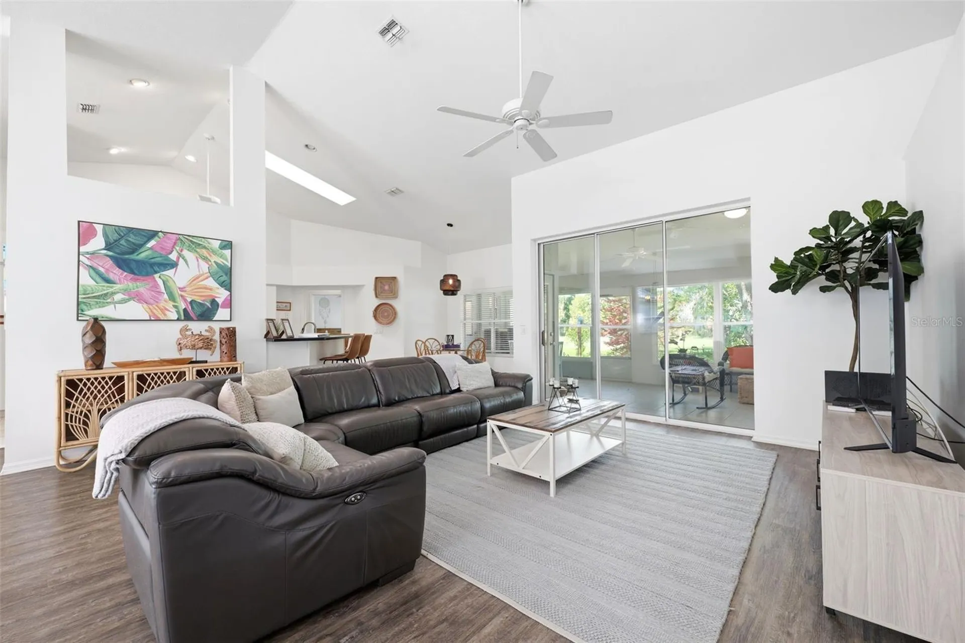 240 N Country Club Drive Crystal River FL 34429