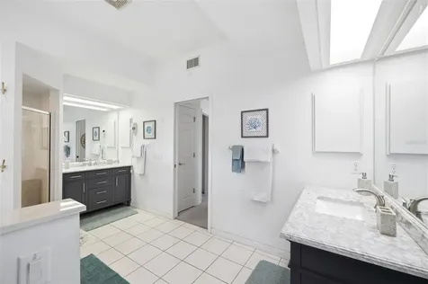 240 N Country Club Drive Crystal River FL 34429