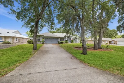 240 N Country Club Drive Crystal River FL 34429