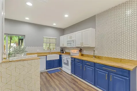 305 Cape Harbour Loop Bradenton FL 34212