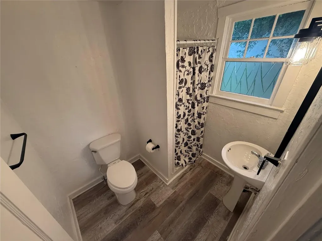 738 Wood Street Deland FL 32724