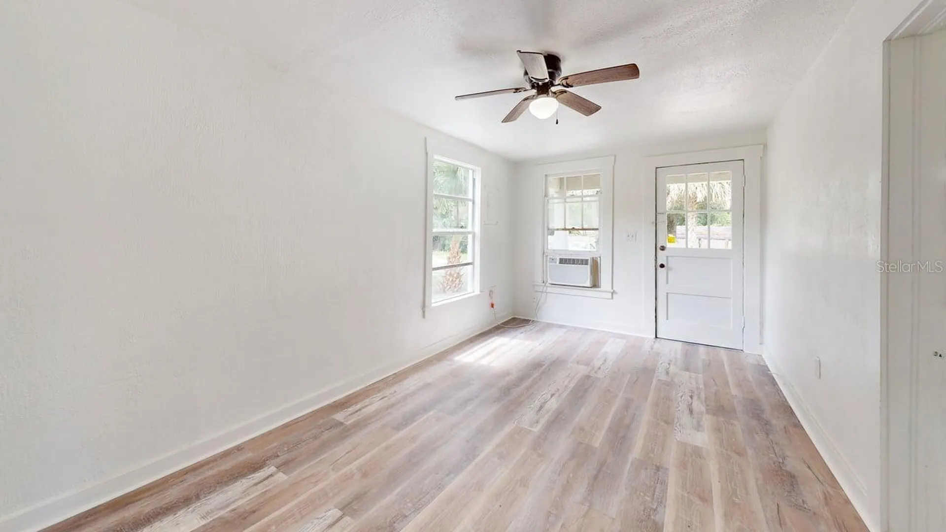 738 Wood Street Deland FL 32724