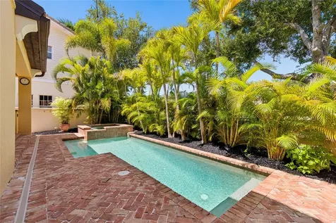 6009 Yeats Manor Drive Tampa FL 33616