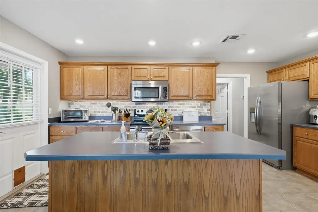 2213 Lange Street Kissimmee FL 34744