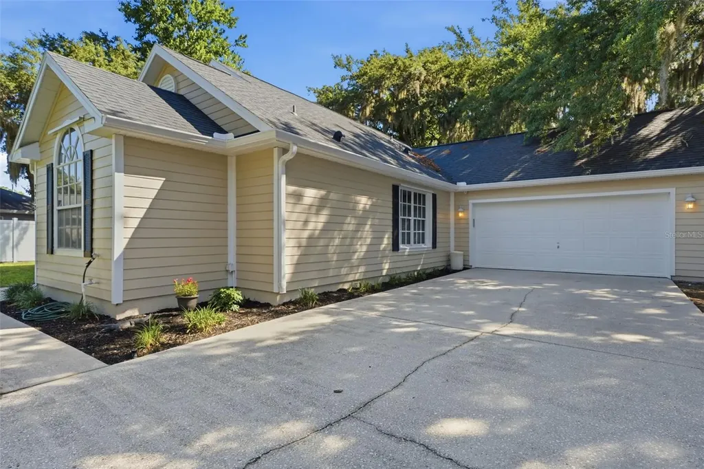 2213 Lange Street Kissimmee FL 34744