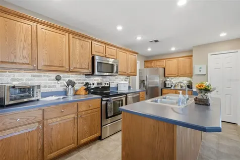 2213 Lange Street Kissimmee FL 34744