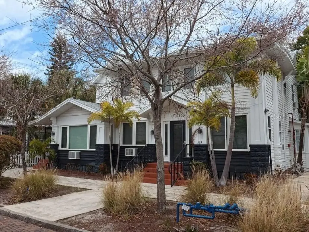 255 6th Avenue N St Petersburg FL 33701