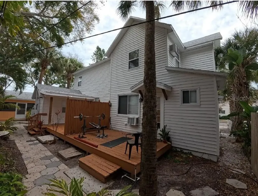 255 6th Avenue N St Petersburg FL 33701