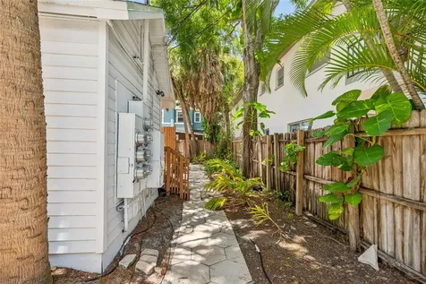 255 6th Avenue N St Petersburg FL 33701