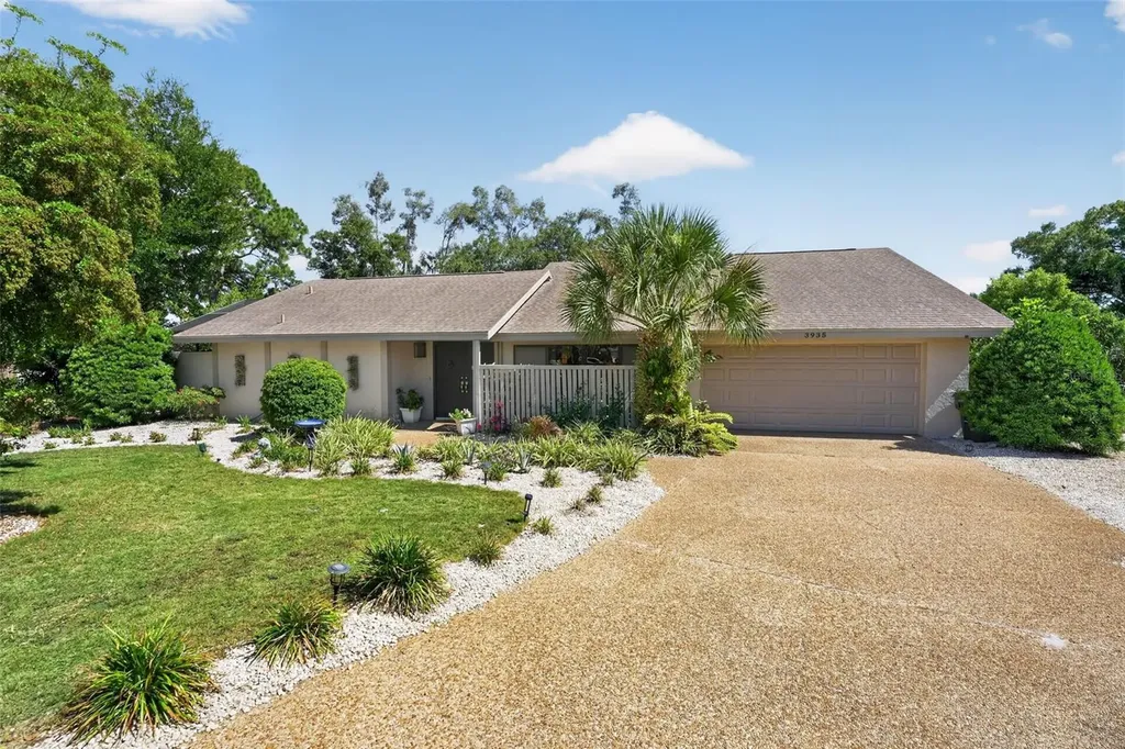 3935 Country View Lane Sarasota FL 34233