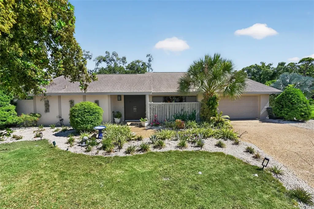 3935 Country View Lane Sarasota FL 34233