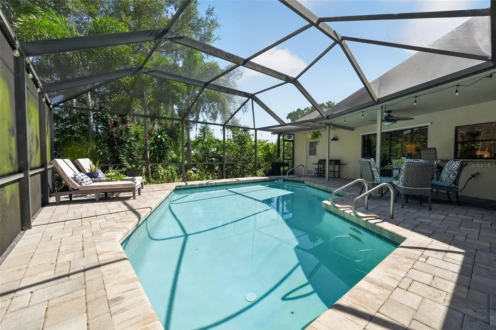 3935 Country View Lane Sarasota FL 34233