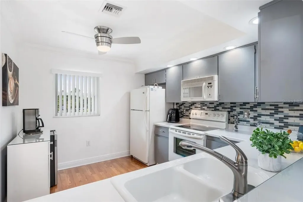 2700 Nebraska Avenue Palm Harbor FL 34684