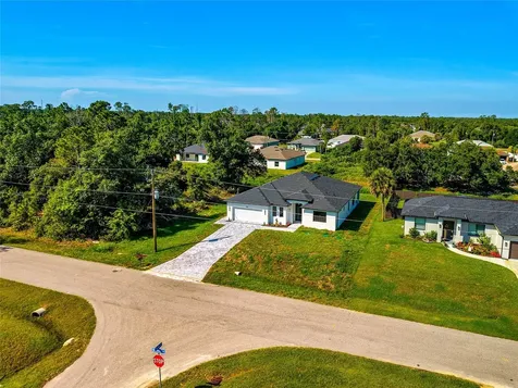2681 Woodward Avenue North Port FL 34286