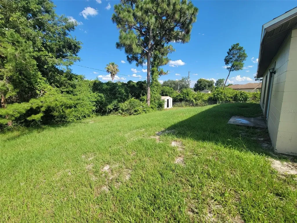 1849 Van Allen Circle Deltona FL 32738