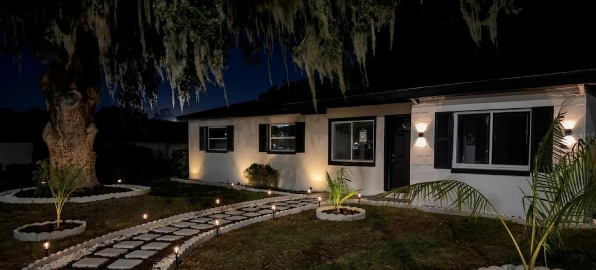 1000 E Dixie Avenue Leesburg FL 34748