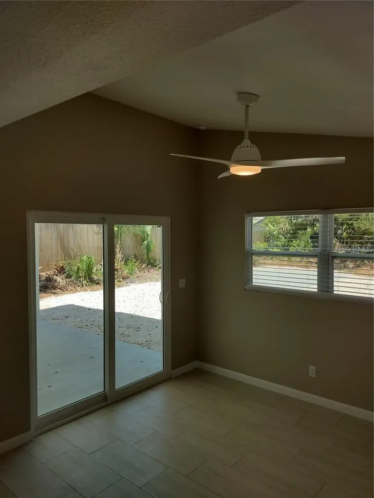 830 E 18th Avenue New Smyrna Beach FL 32169