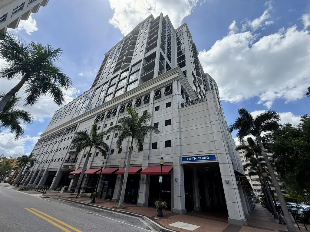 50 Central Avenue Sarasota FL 34236