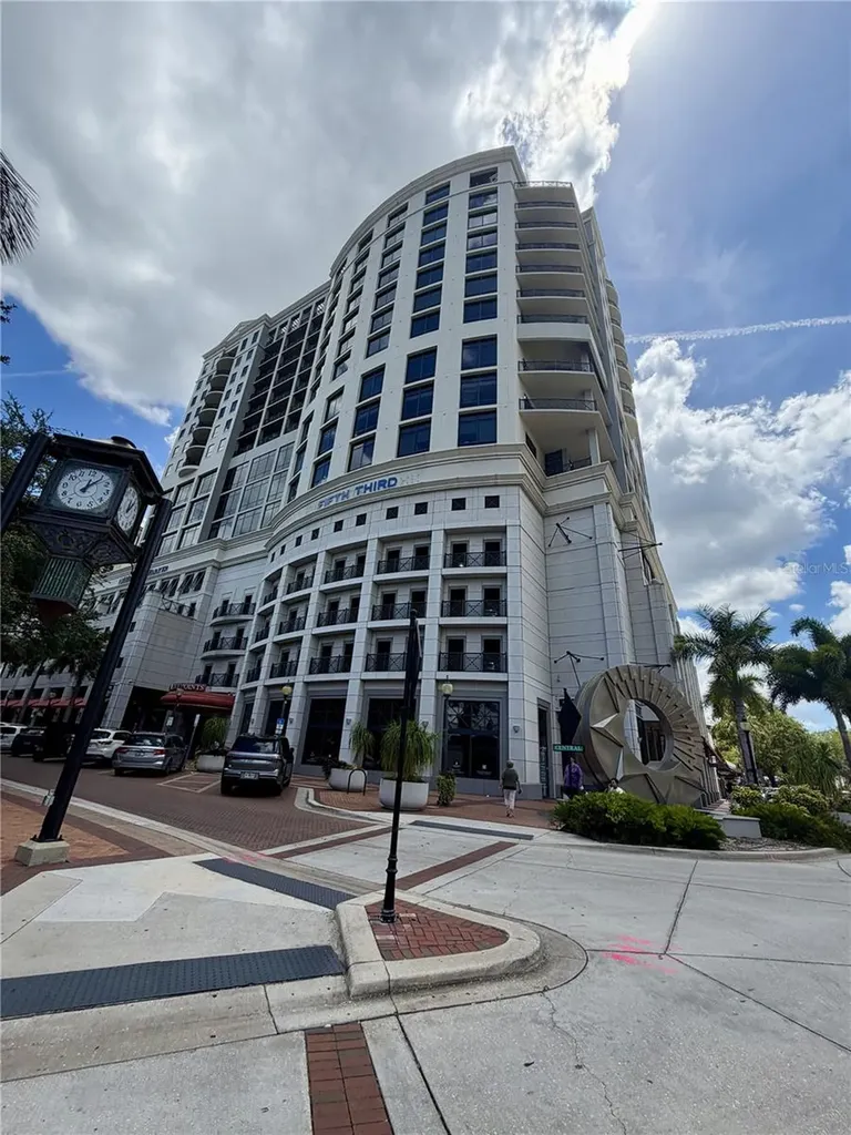 50 Central Avenue Sarasota FL 34236