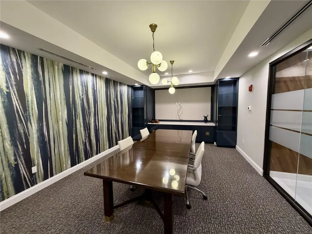 50 Central Avenue Sarasota FL 34236