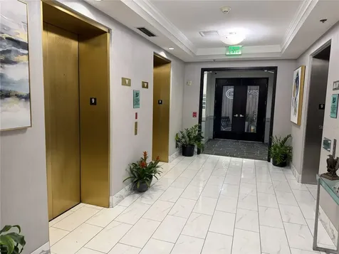 50 Central Avenue Sarasota FL 34236