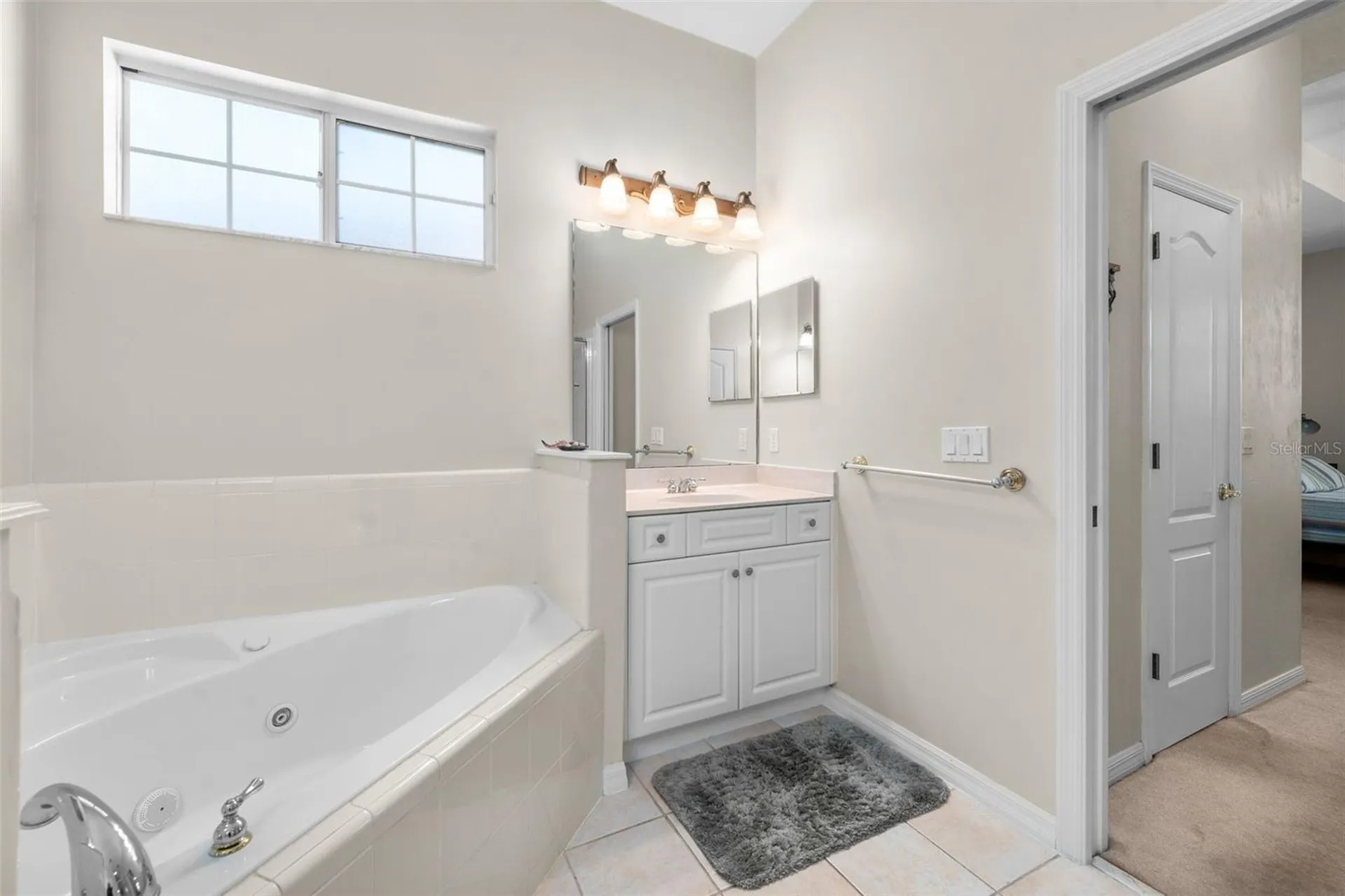 8424 SW 8th Place Gainesville FL 32607