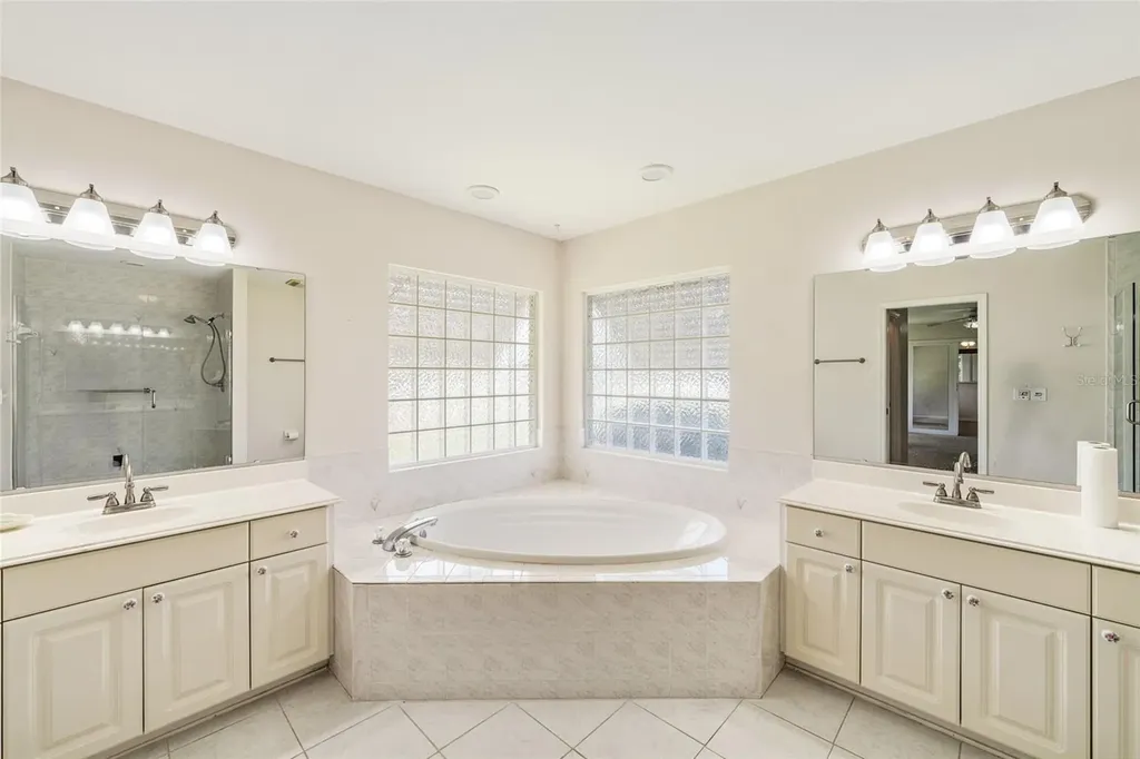 9082 SE 135th Loop Summerfield FL 34491