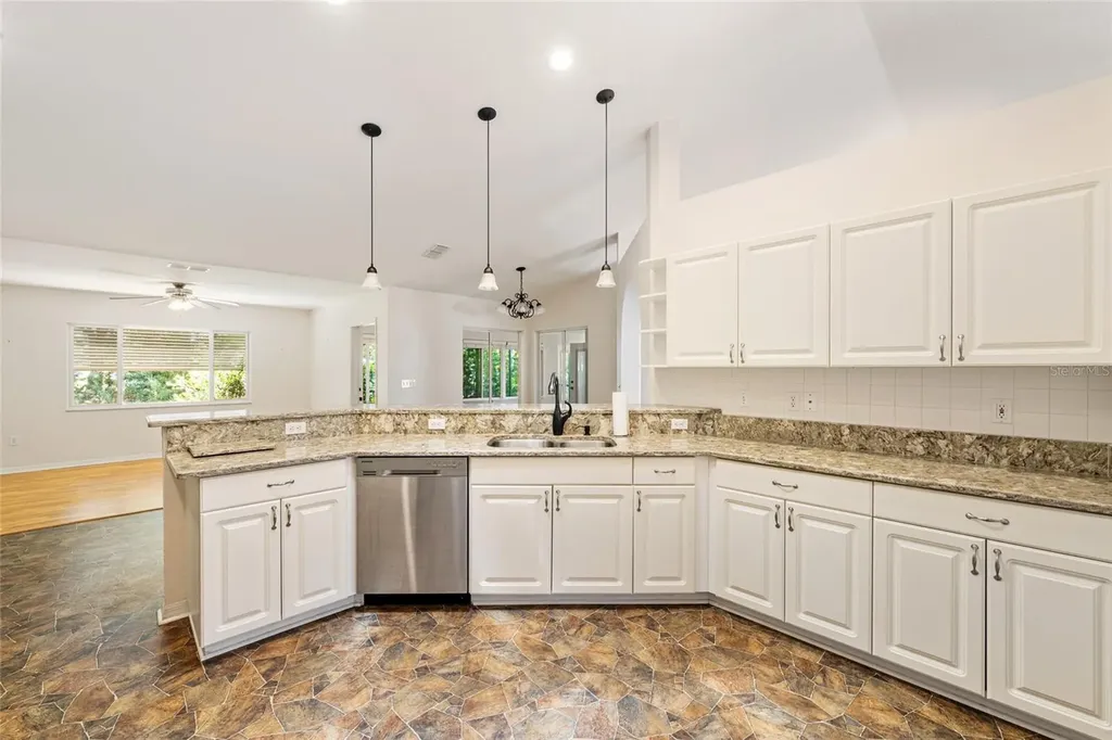 9082 SE 135th Loop Summerfield FL 34491