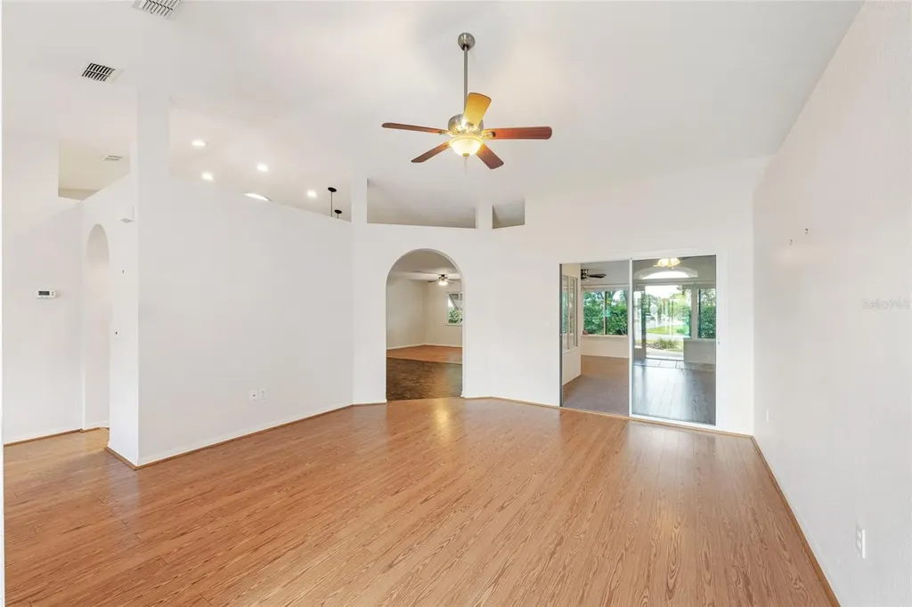 9082 SE 135th Loop Summerfield FL 34491