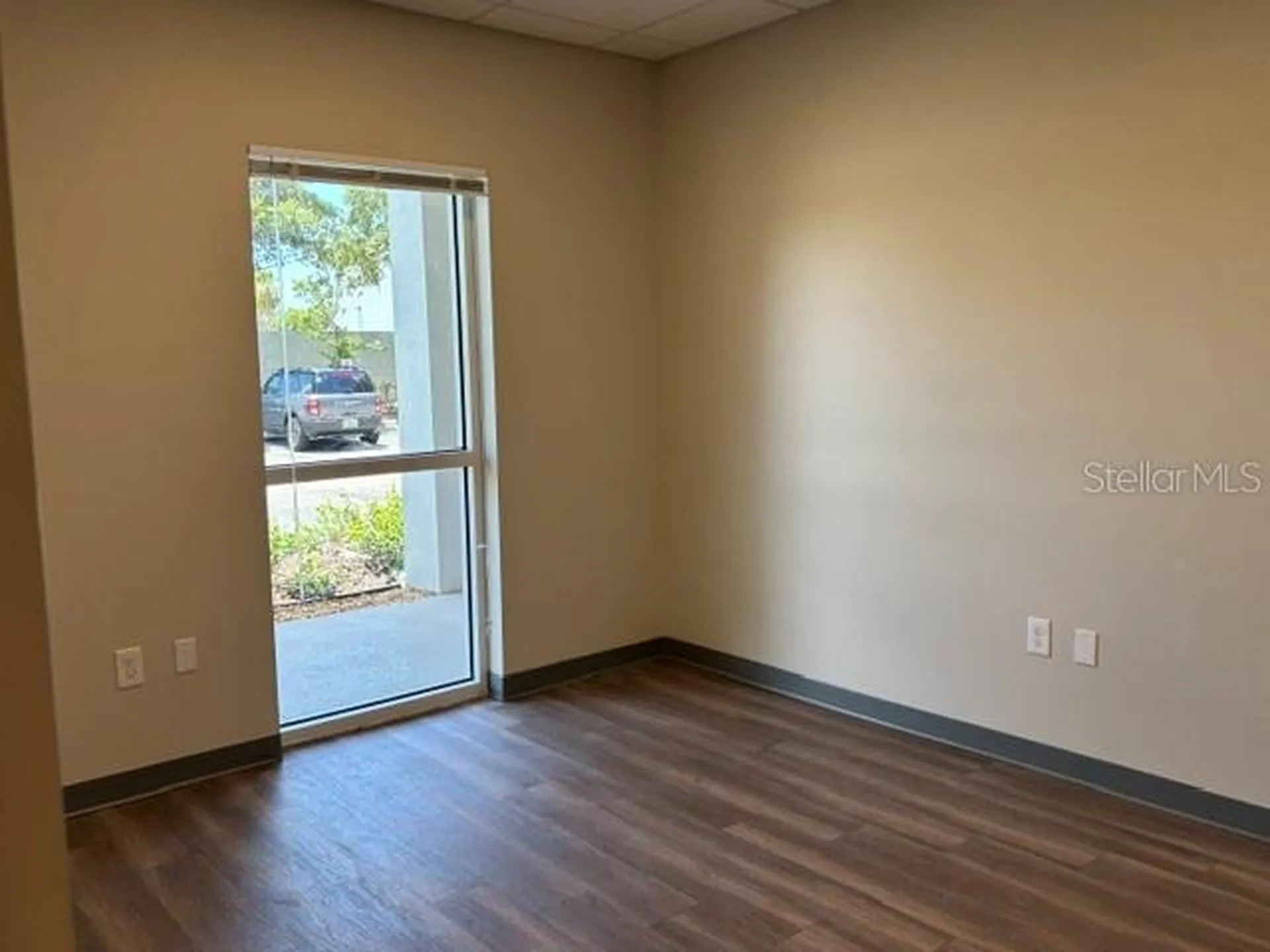 8245-8249 S Vicela Drive N Sarasota FL 34240