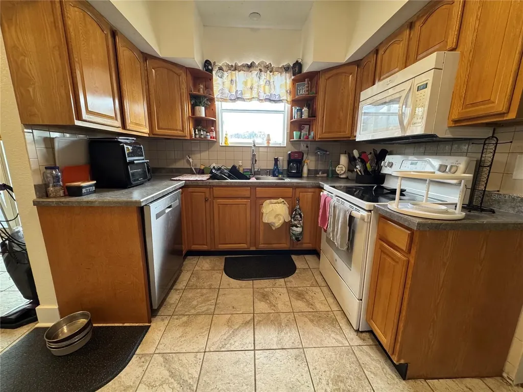 398 Virginia Street Frostproof FL 33843