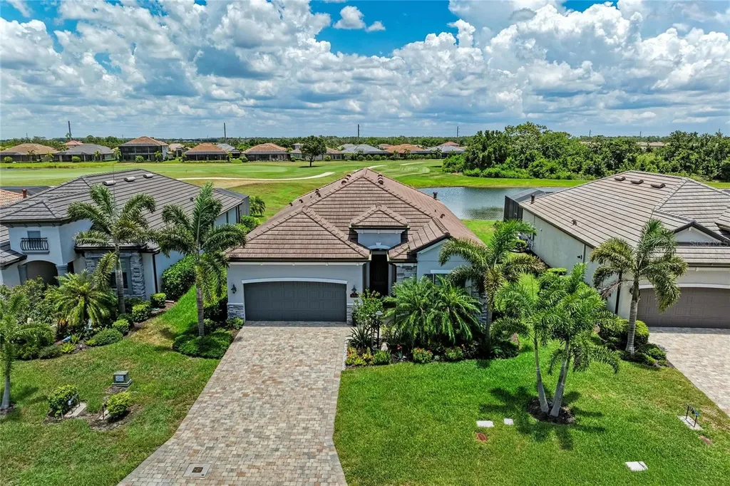 5731 Cheech Glen Bradenton FL 34211