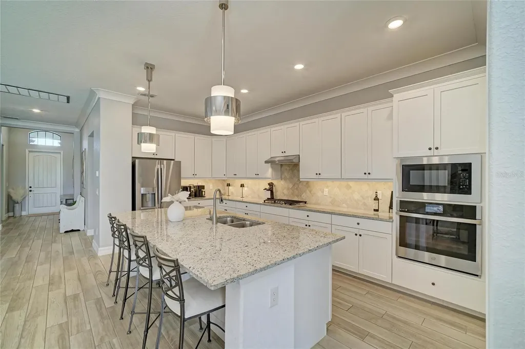5731 Cheech Glen Bradenton FL 34211