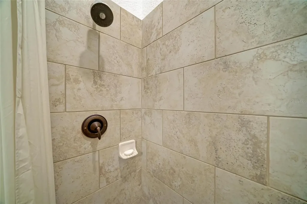 5731 Cheech Glen Bradenton FL 34211