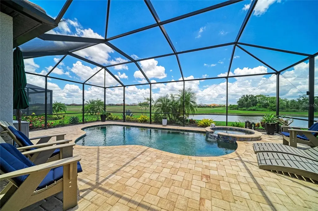 5731 Cheech Glen Bradenton FL 34211
