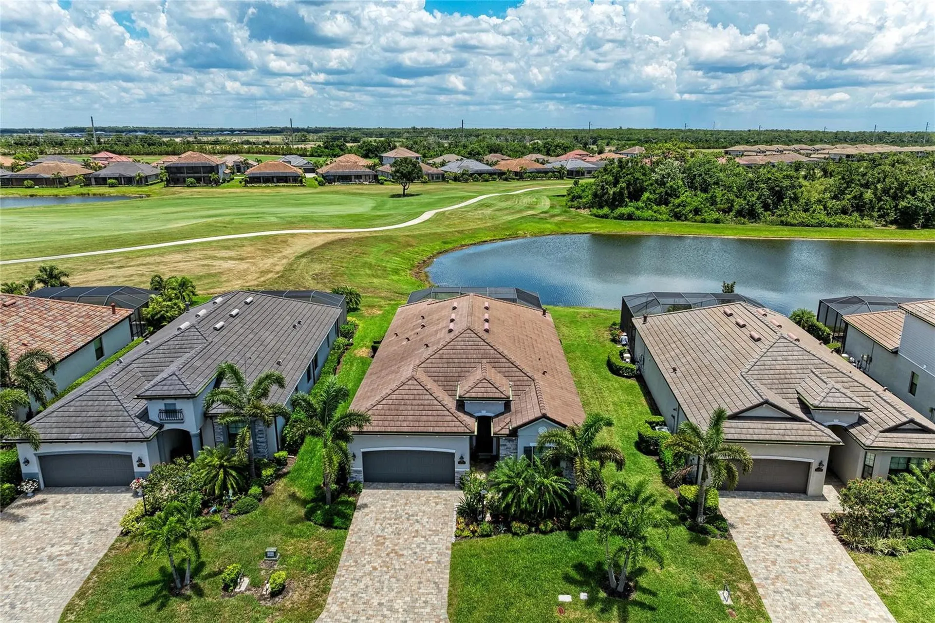 5731 Cheech Glen Bradenton FL 34211