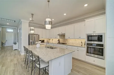 5731 Cheech Glen Bradenton FL 34211