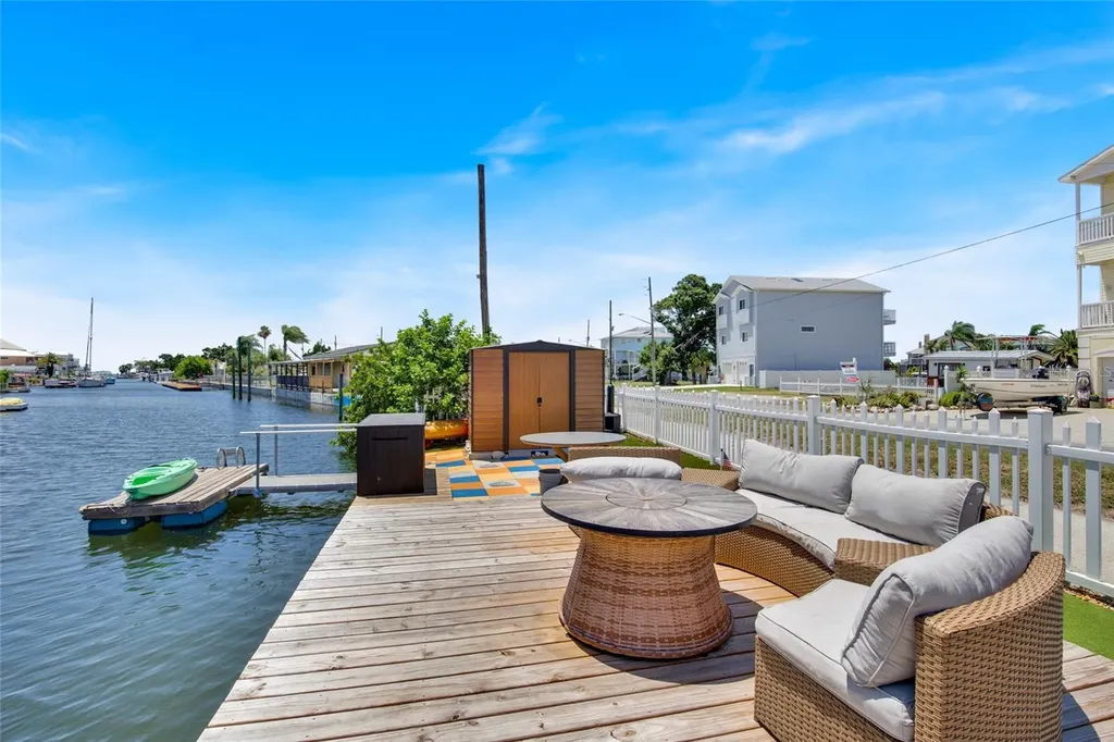 6503 Lonnie Lee Lane Hudson FL 34667