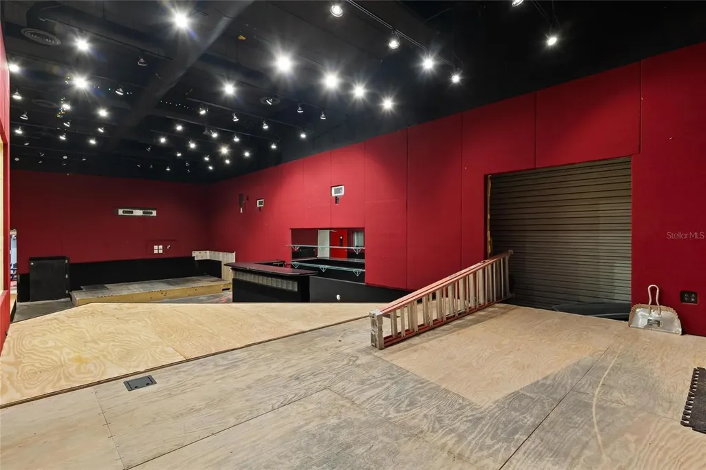 5021 W Nassau Street Tampa FL 33607
