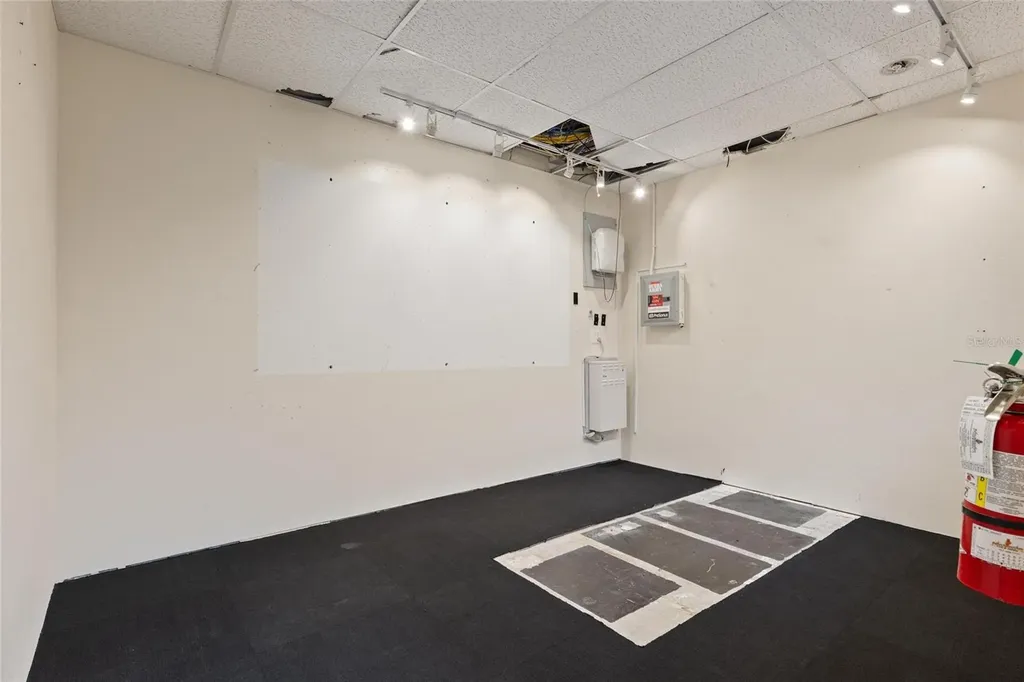 5021 W Nassau Street Tampa FL 33607