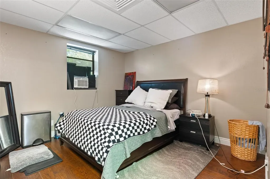 5021 W Nassau Street Tampa FL 33607
