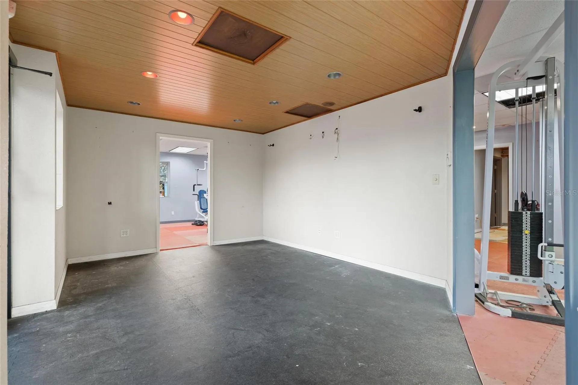 5021 W Nassau Street Tampa FL 33607