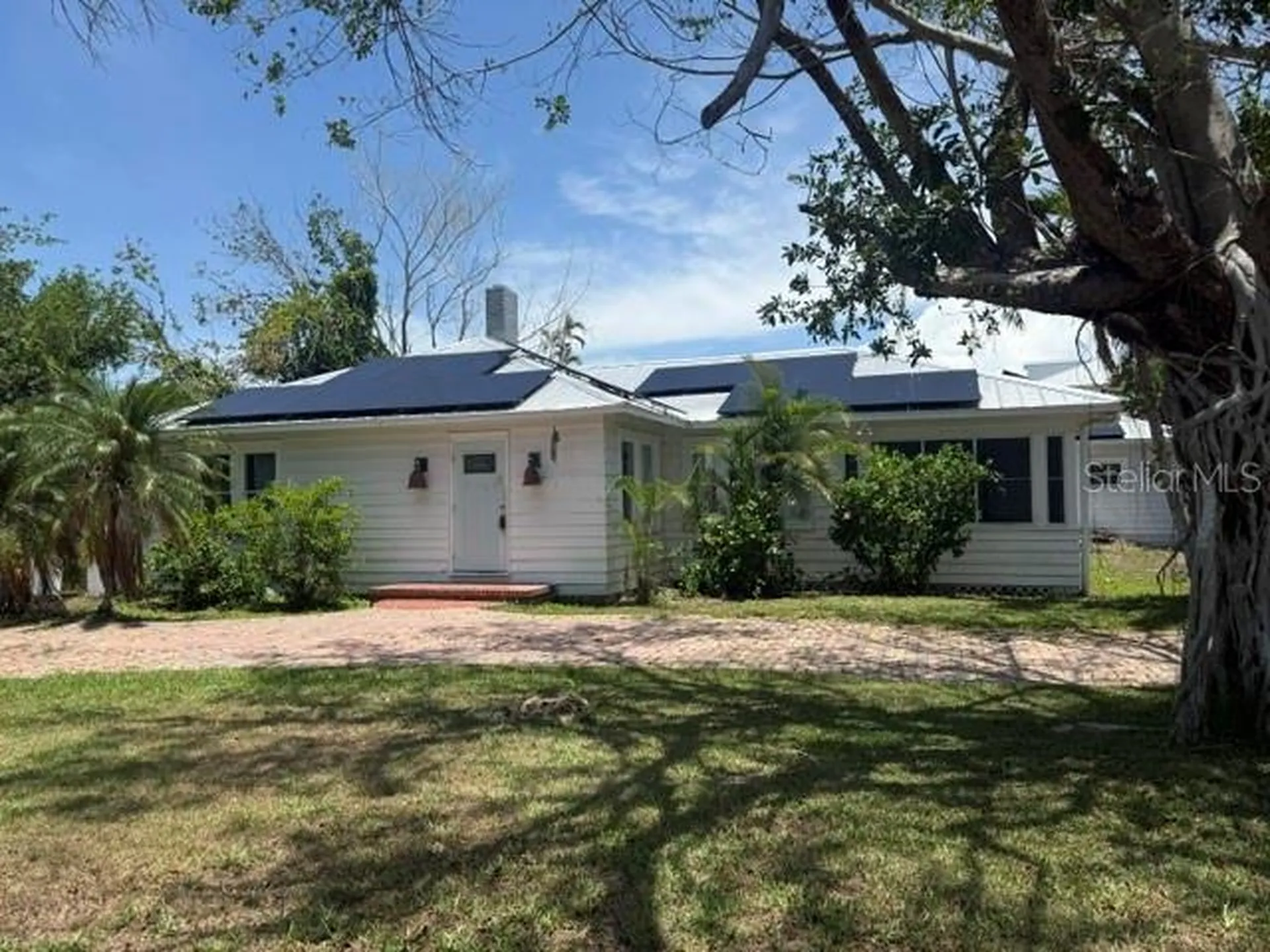 617 Siesta Drive Sarasota FL 34242