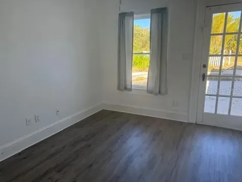 617 Siesta Drive Sarasota FL 34242