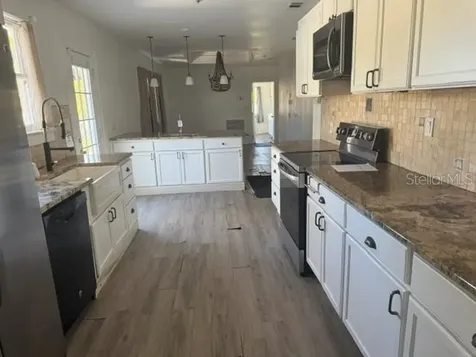 617 Siesta Drive Sarasota FL 34242