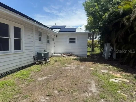 617 Siesta Drive Sarasota FL 34242