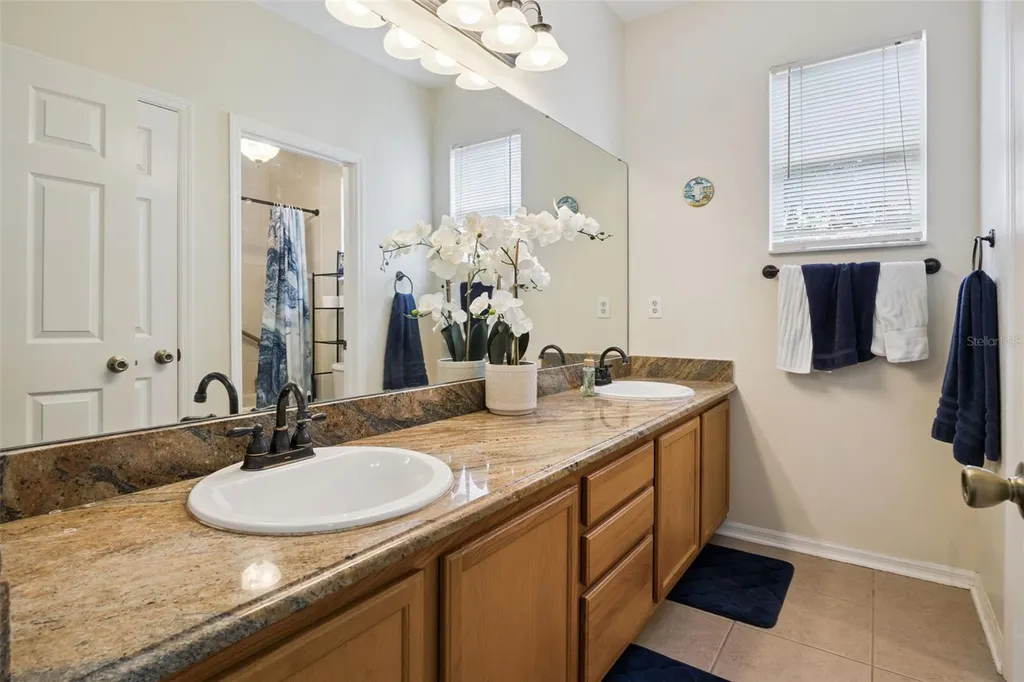 1603 Johns Cove Lane Oakland FL 34787