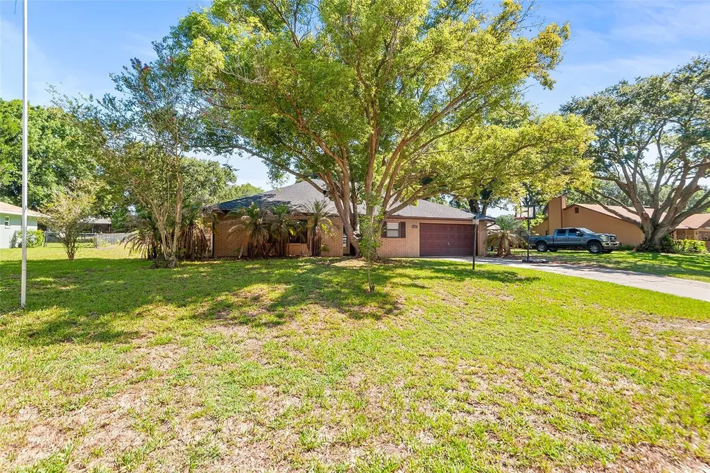 905 Van Drive Auburndale FL 33823