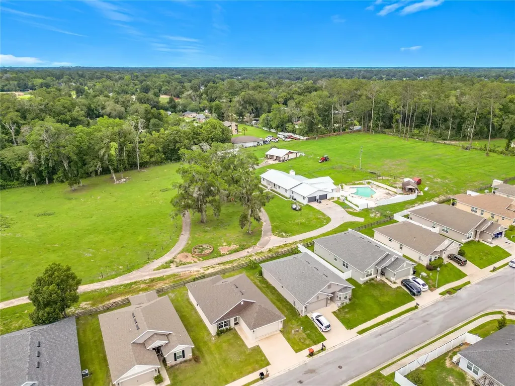 187 NW 45th Loop Ocala FL 34475
